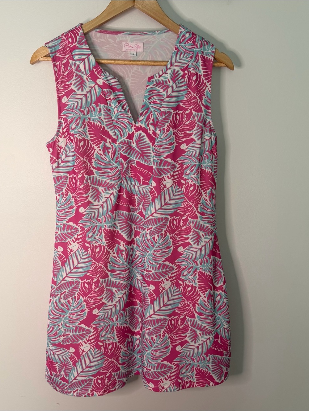 Pink Lily Tropical Palm Print Sleeveless Dress - Women’s Small Vacation Resort